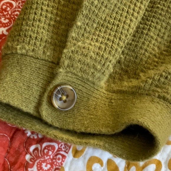 Laurie b. Moss green cardigan size L - Picture 7 of 8